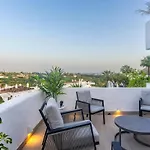 Atico Duplex En Con Vistas Al Mar Y Montana A 10 Min De La Playa Estepona