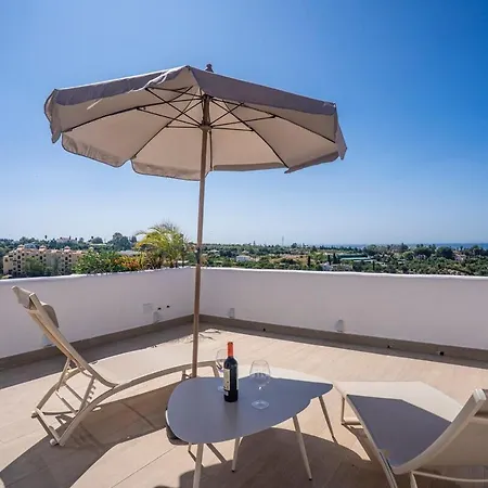 Atico Duplex En Con Vistas Al Mar Y Montana A 10 Min De La Playa Εστεπόνα