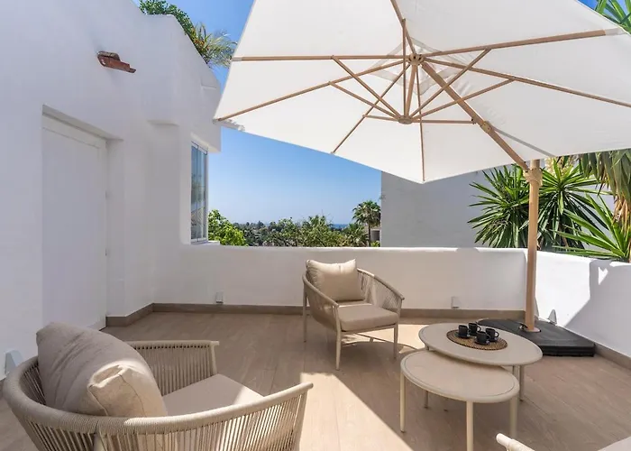 Atico Duplex En Con Vistas Al Mar Y Montana A 10 Min De La Playa Estepona