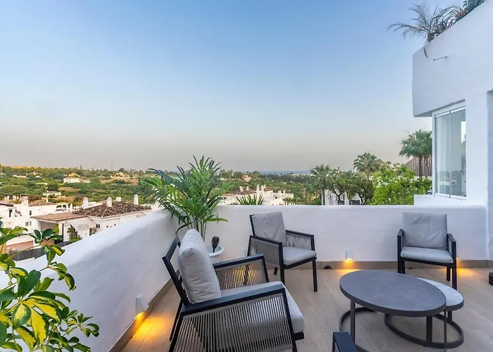 Atico Duplex En Con Vistas Al Mar Y Montana A 10 Min De La Playa Estepona