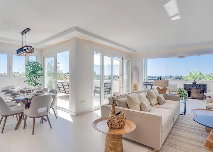 아파트 Atico Duplex En Con Vistas Al Mar Y Montana A 10 Min De La Playa 에스테포나