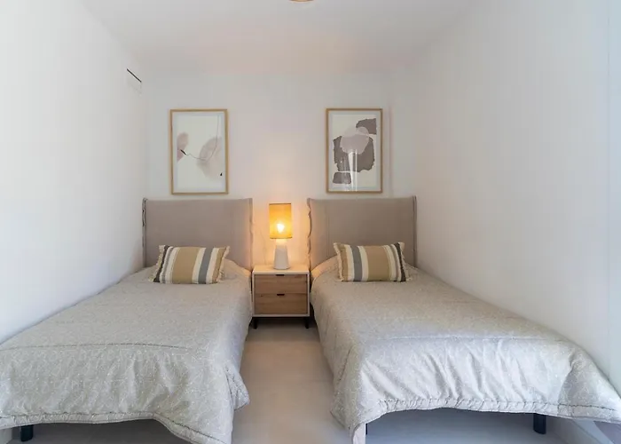 Atico Duplex En Con Vistas Al Mar Y Montana A 10 Min De La Playa 아파트