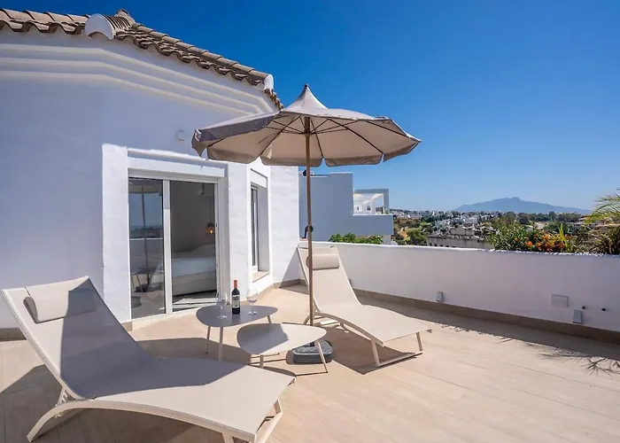 Atico Duplex En Con Vistas Al Mar Y Montana A 10 Min De La Playa Apartamento Estepona