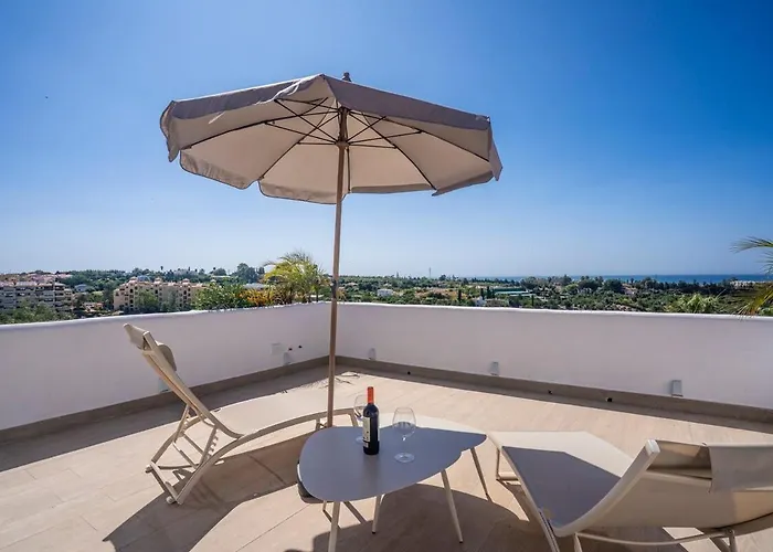 Atico Duplex En Con Vistas Al Mar Y Montana A 10 Min De La Playa Estepona