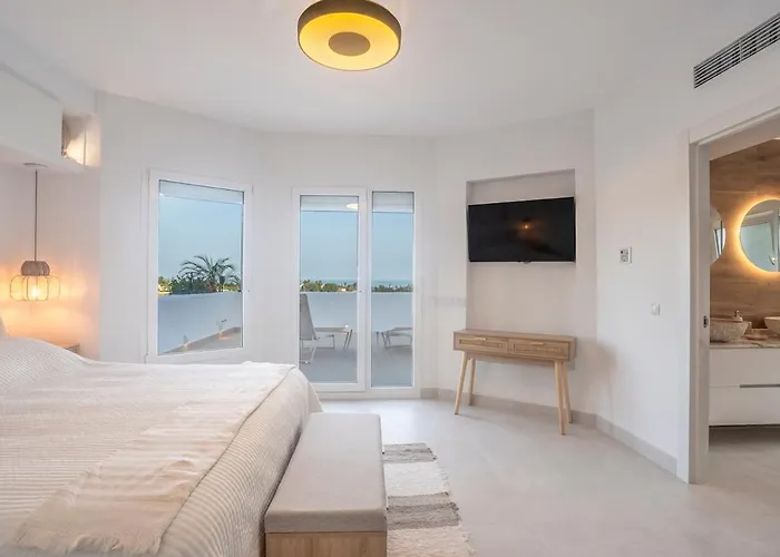 Atico Duplex En Con Vistas Al Mar Y Montana A 10 Min De La Playa