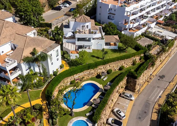 Atico Duplex En Con Vistas Al Mar Y Montana A 10 Min De La Playa Apartamento Estepona